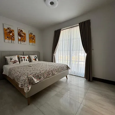 Sunken Seated Fire Pit Villa! Βίλα