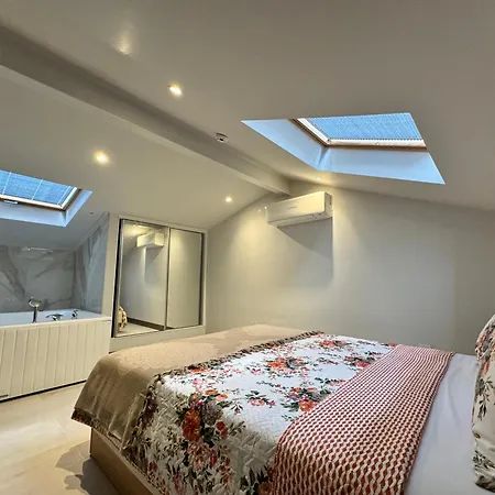 Sunken Seated Fire Pit Villa! Foca