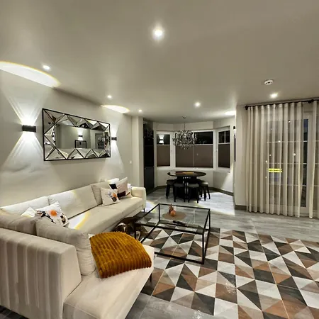 Βίλα Sunken Seated Fire Pit Villa! Foca