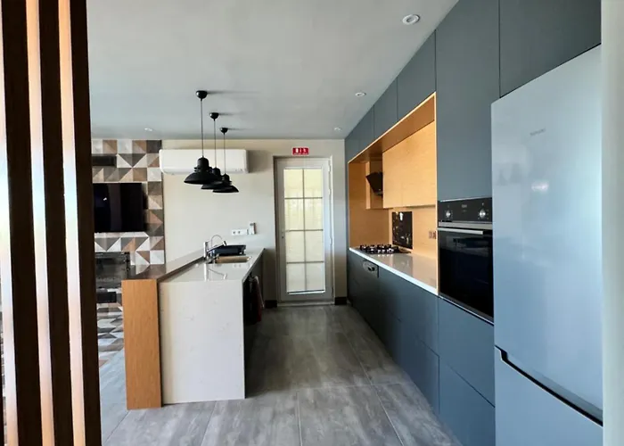 Sunken Seated Fire Pit Villa! Villa Foça