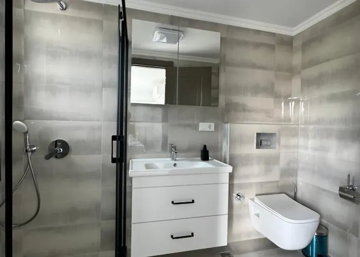 Villa Sunken Seated Fire Pit Villa!