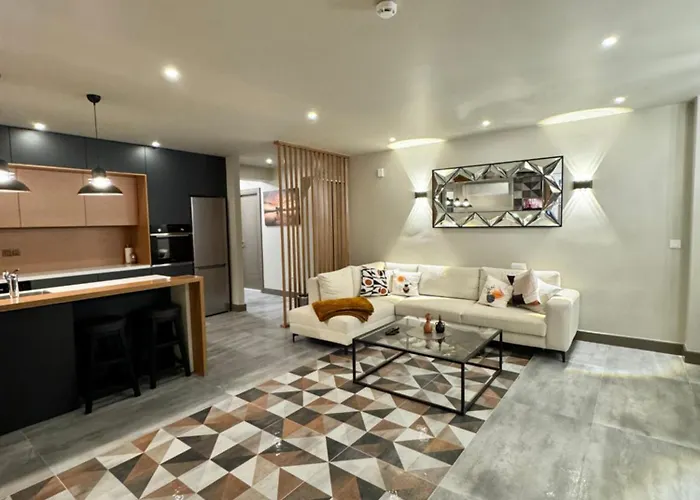 Sunken Seated Fire Pit Villa!