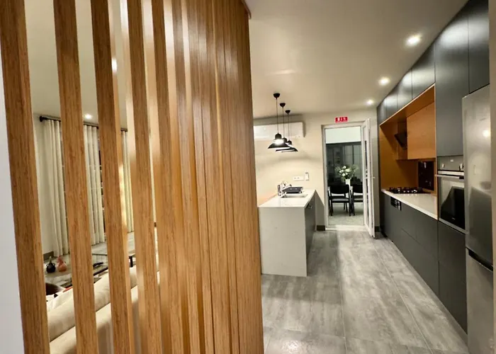 Sunken Seated Fire Pit Villa! Villa