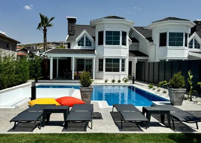 Sunken Seated Fire Pit Villa! Villa *